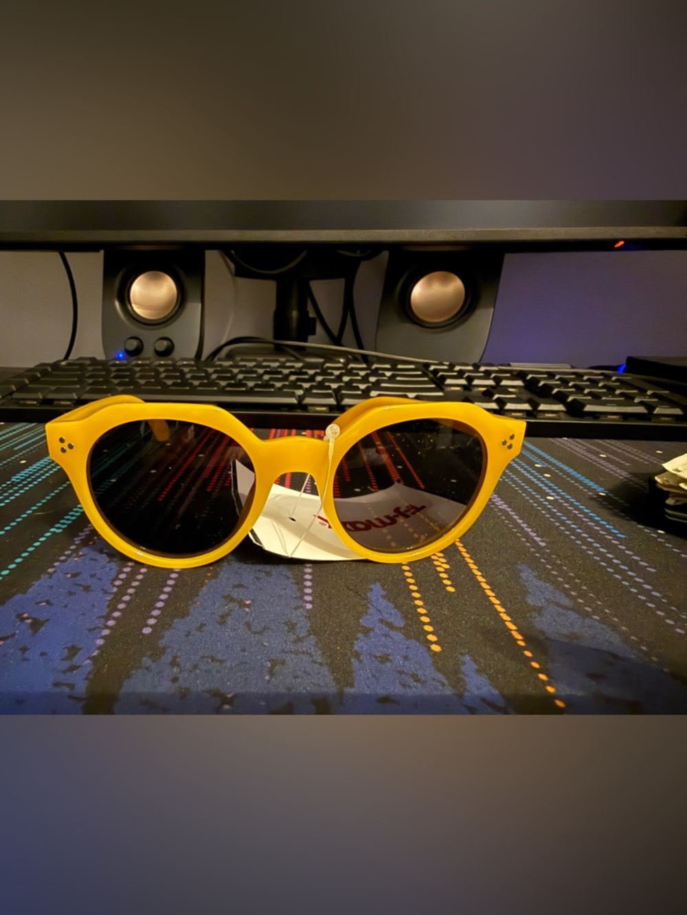 Steve Madden Yellow SR1220 sunglasses